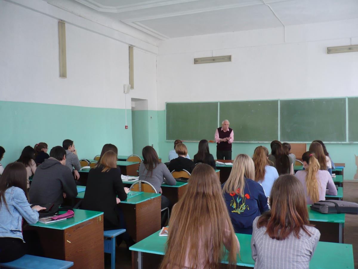 Проведение занятия представителем производства главным специалистом главгосэкспертизы России, Саратовский филиал, заслуженным архитектором РФ, доцентом Копшевым В.К. Фото 5 Проведение занятия представителем производства главным специалистом главгосэкспертизы России, Саратовский филиал, заслуженным архитектором РФ, доцентом Копшевым В.К. Фото 5
