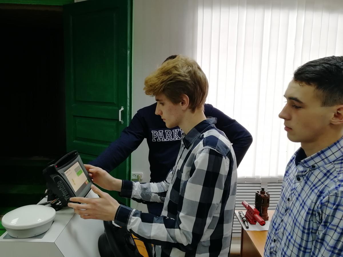 День открытых дверей с участием преподавателей кафедры «Процессы и сельскохозяйственные машины в АПК» Фото 9 День открытых дверей с участием преподавателей кафедры «Процессы и сельскохозяйственные машины в АПК» Фото 9