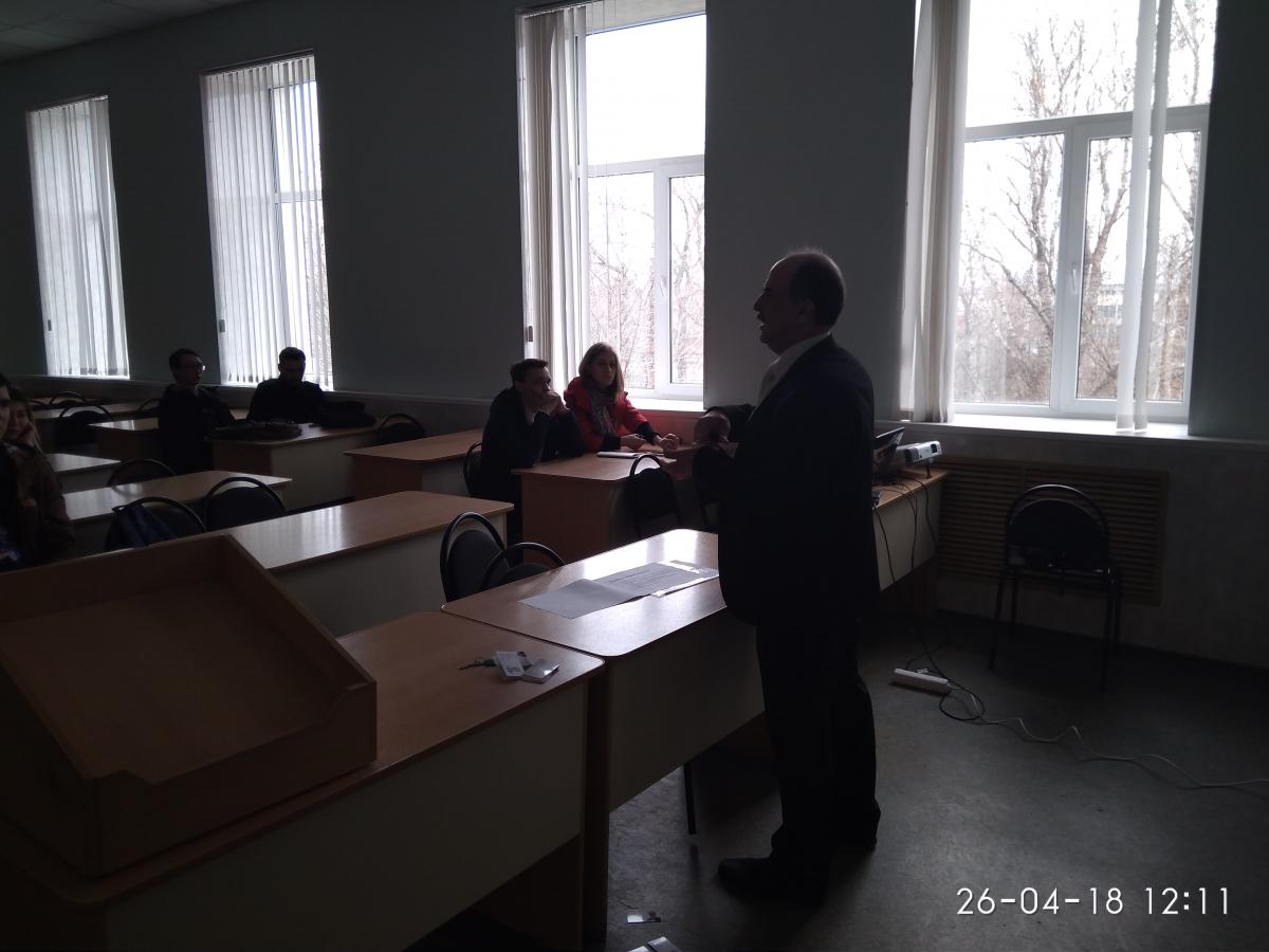 Мастер-класс Дегтярева Алексея Геннадьевича, менеджера отдела продаж риэлторской компании «Этажи» для студентов и преподавателей ФЭиМ Фото 6 Мастер-класс Дегтярева Алексея Геннадьевича, менеджера отдела продаж риэлторской компании «Этажи» для студентов и преподавателей ФЭиМ Фото 6