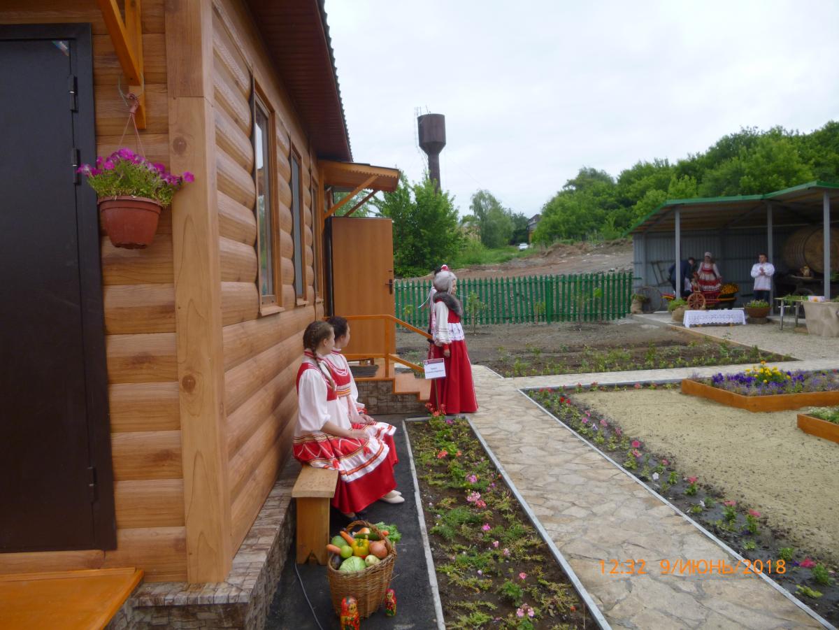 Презентация Деревенской избы-усадьбы в Агроцентре Фото 16