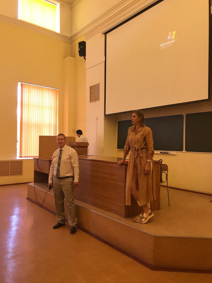 Беседа со студентами «ВМПиБ» на тему международных стажировок Фото 4