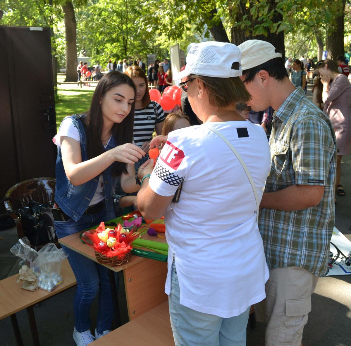 «День Октябрьского района» в городском парке г. Саратова Фото 10