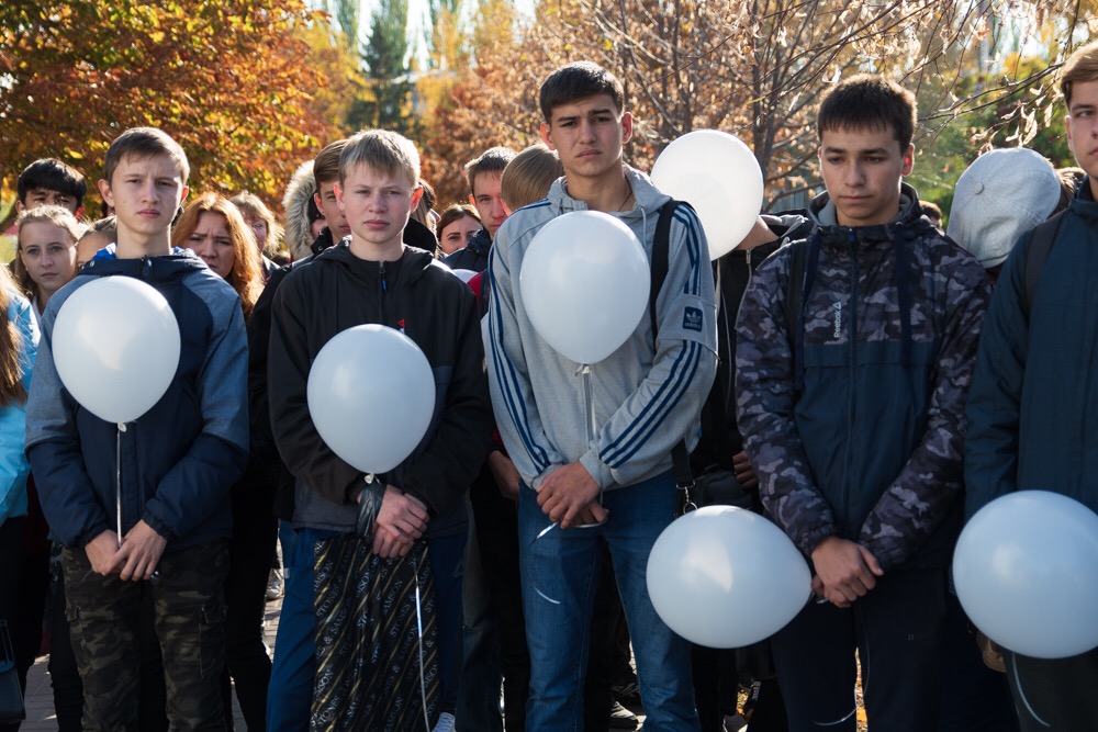 Митинг, посвящённый событиям в Керчи Фото 1