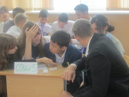 Интеллектуальная игра со школьниками Ершовского района Фото 8
