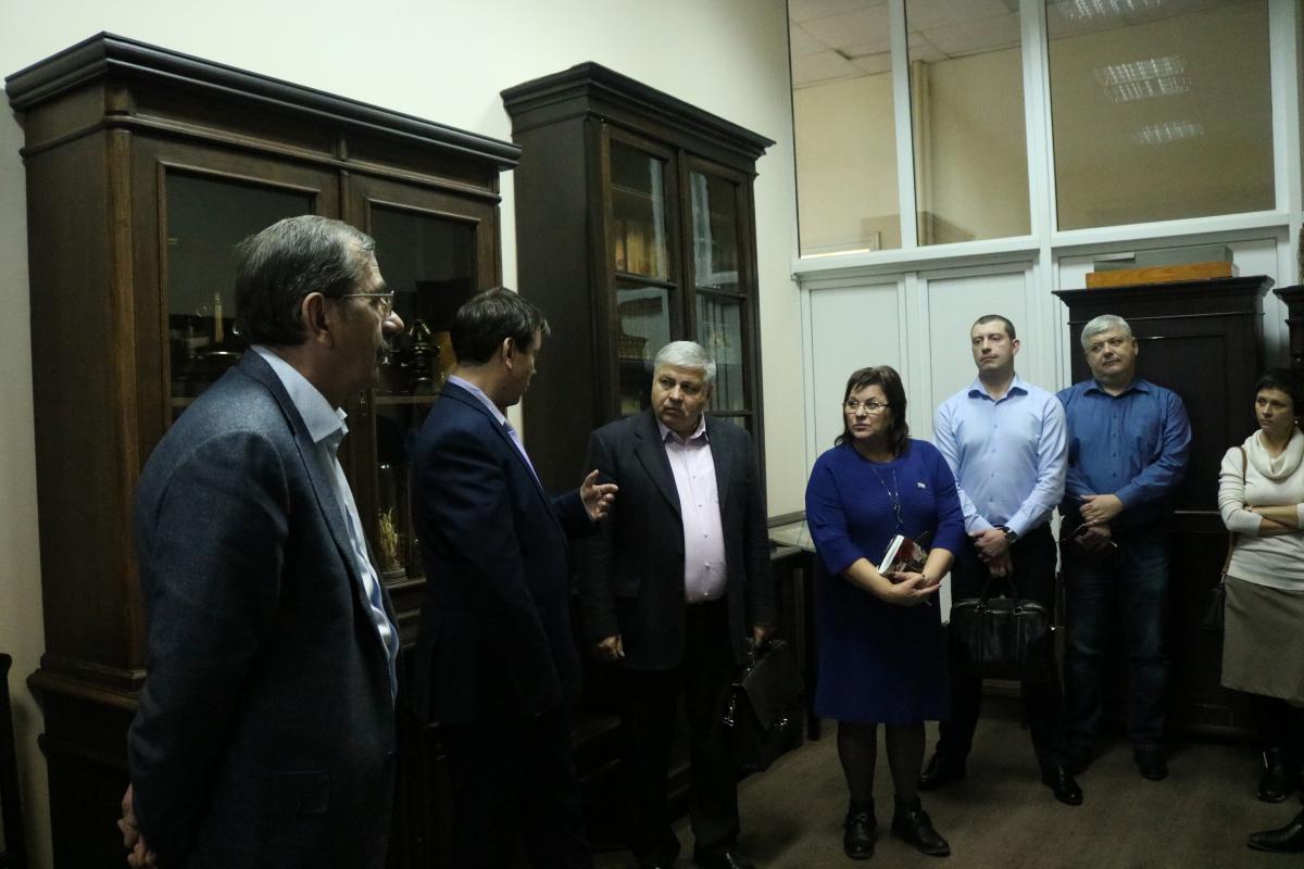 Встреча главы администрации Фрунзенского района города Саратова со студентами СГАУ Фото 4