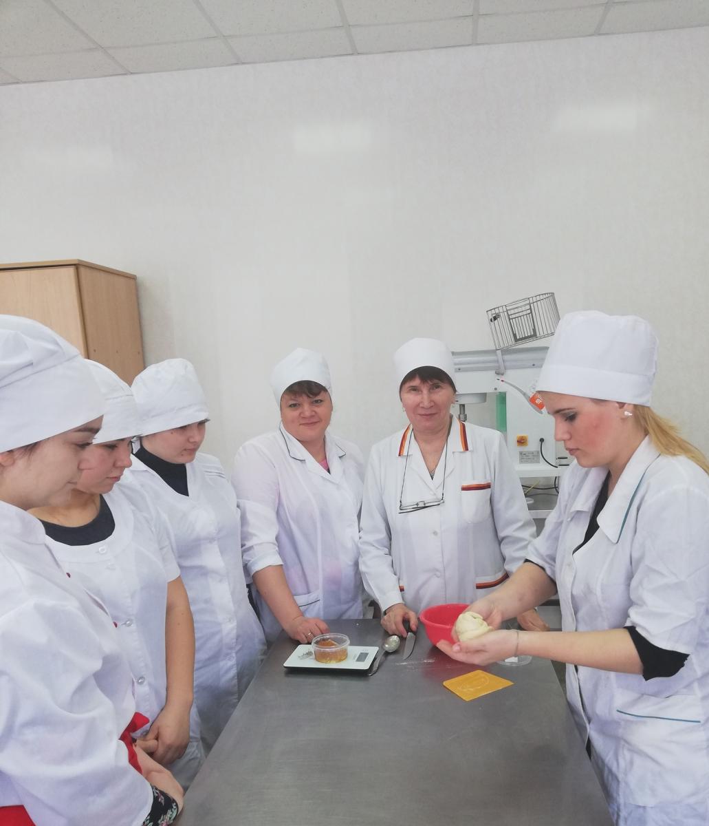 Мастер-класс на тему «Технология приготовления праздничного хлеба из дрожжевого безопарного теста» Фото 3