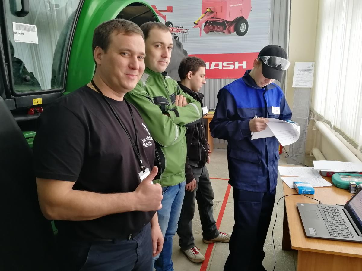 IV Региональный чемпионат «Молодые профессионалы» (WorldSkills Russia) Саратовской области по компетенции E53 «Эксплуатация сельскохозяйственных машин» на базе Саратовского ГАУ Фото 3 IV Региональный чемпионат «Молодые профессионалы» (WorldSkills Russia) Саратовской области по компетенции E53 «Эксплуатация сельскохозяйственных машин» на базе Саратовского ГАУ Фото 3