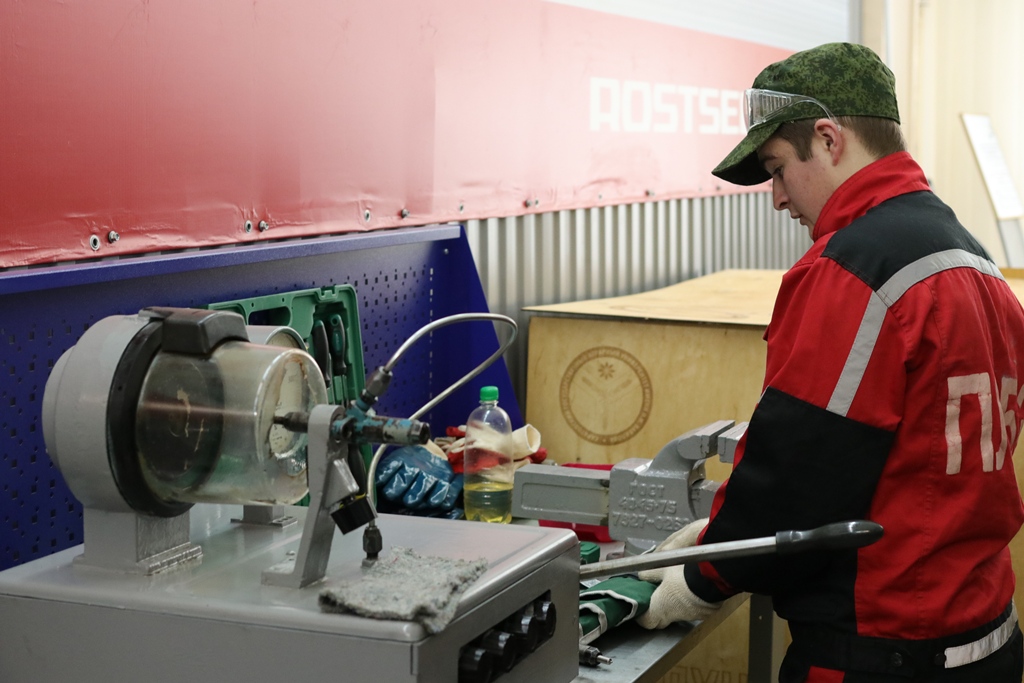 IV Региональный чемпионат «Молодые профессионалы» (WorldSkills Russia) Саратовской области по компетенции E53 «Эксплуатация сельскохозяйственных машин» на базе Саратовского ГАУ Фото 6