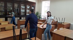 Санитарный день на кафедре "Ботаника, химия и экология" Фото 4 Санитарный день на кафедре "Ботаника, химия и экология" Фото 4