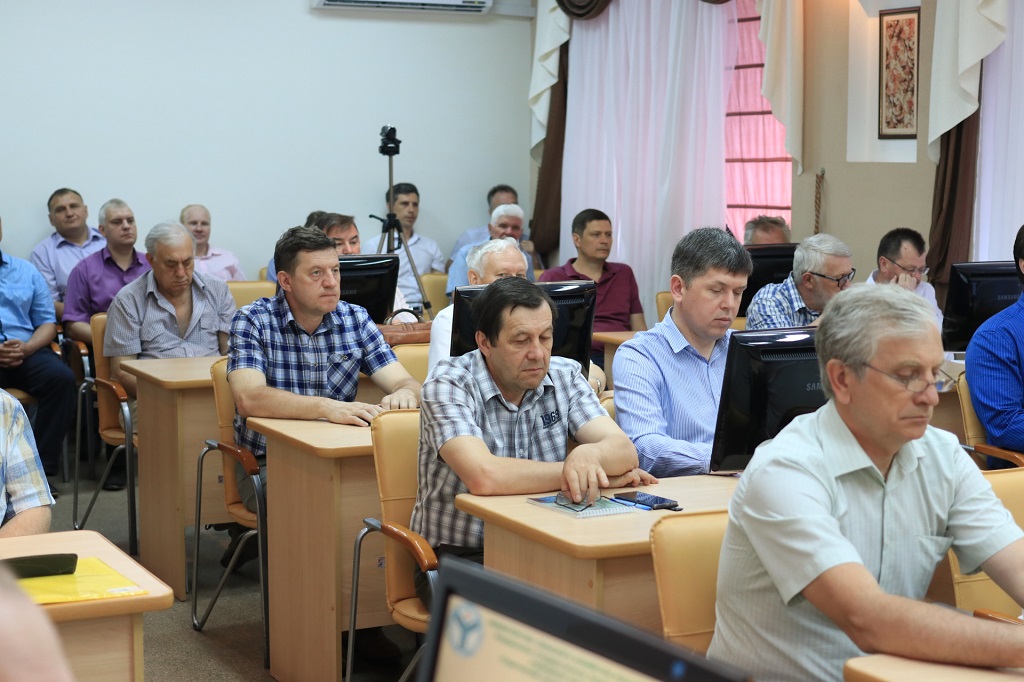 Подведение итогов работы XXXII национального семинара "ПРОБЛЕМЫ ЭКОНОМИЧНОСТИ И ЭКСПЛУАТАЦИИ АВТОТРАКТОРНОЙ ТЕХНИКИ" Фото 12 Подведение итогов работы XXXII национального семинара "ПРОБЛЕМЫ ЭКОНОМИЧНОСТИ И ЭКСПЛУАТАЦИИ АВТОТРАКТОРНОЙ ТЕХНИКИ" Фото 12