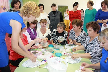 В рамках выполнения Международного проекта «ERASMUS+» сотрудники тренинг-центра «Green skills в экологии» провели районный семинар работников ДОУ Фото 1 В рамках выполнения Международного проекта «ERASMUS+» сотрудники тренинг-центра «Green skills в экологии» провели районный семинар работников ДОУ Фото 1