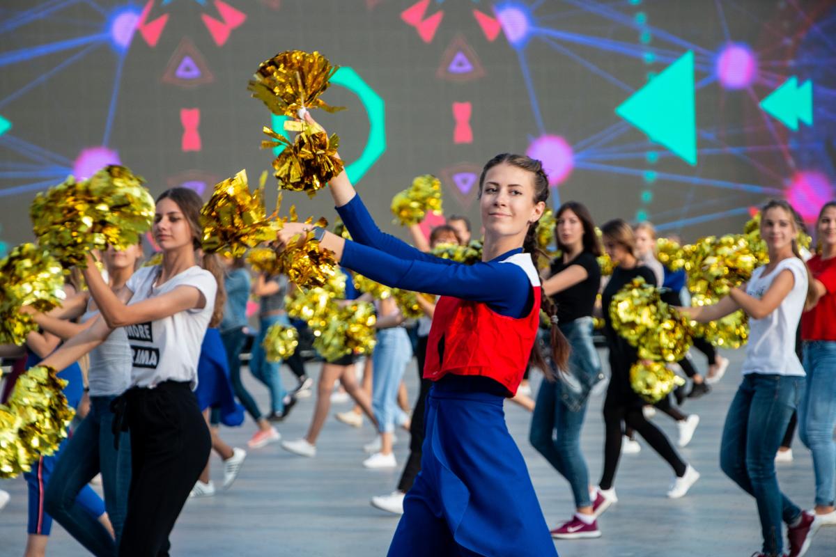 В Саратове стартовал чемпионат мира по пожарно-спасательному спорту Фото 1