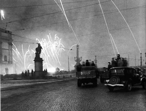 27 января  -  76-ая годовщина снятия блокады Ленинграда