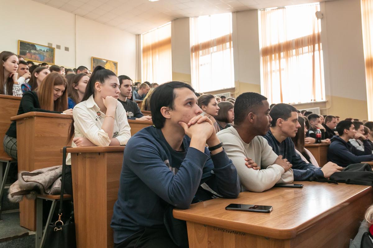 В Саратовском ГАУ прошла Ярмарка вакансий Фото 4