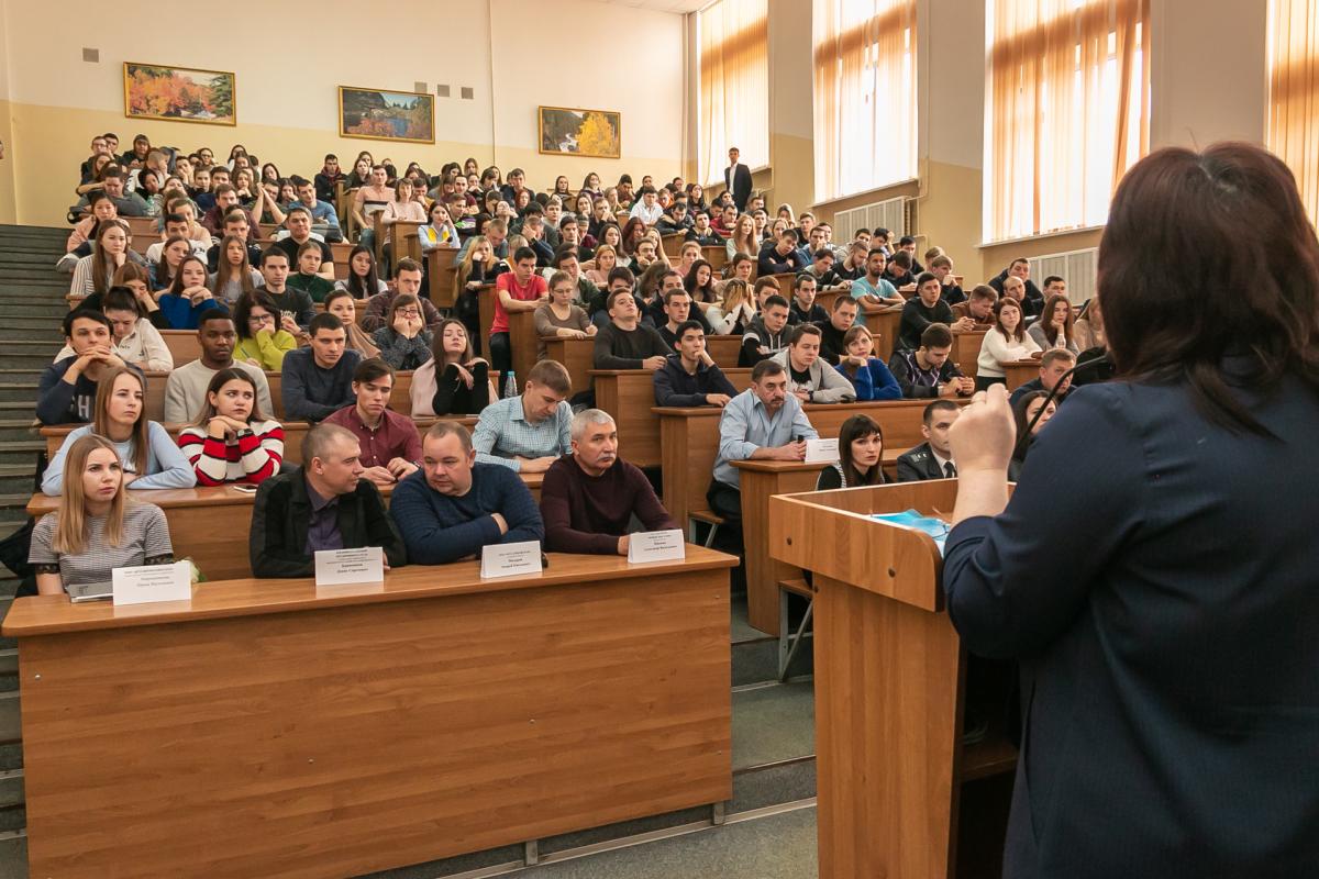 В Саратовском ГАУ прошла Ярмарка вакансий Фото 7