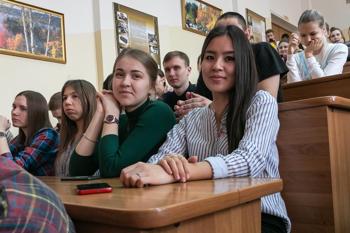 В Саратовском ГАУ прошла Ярмарка вакансий Фото 9