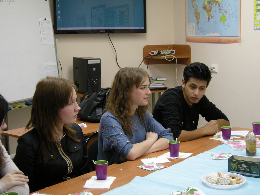 Встреча студентов и иностранных слушателей подготовительного отделения Фото 1