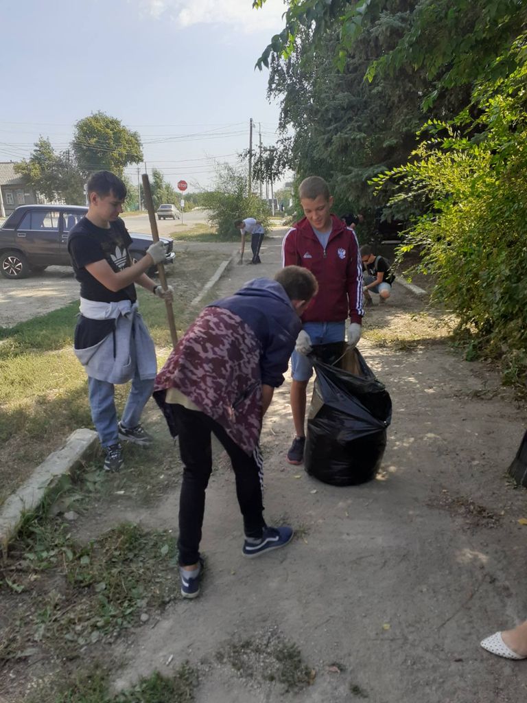 Общегородской субботник Фото 2