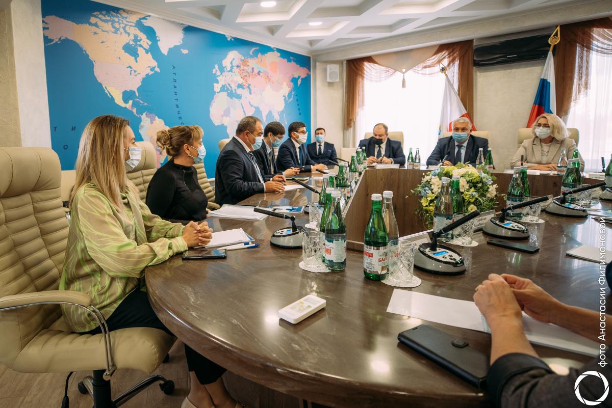 Состоялась встреча с делегацией из Республики Узбекистан Фото 1
