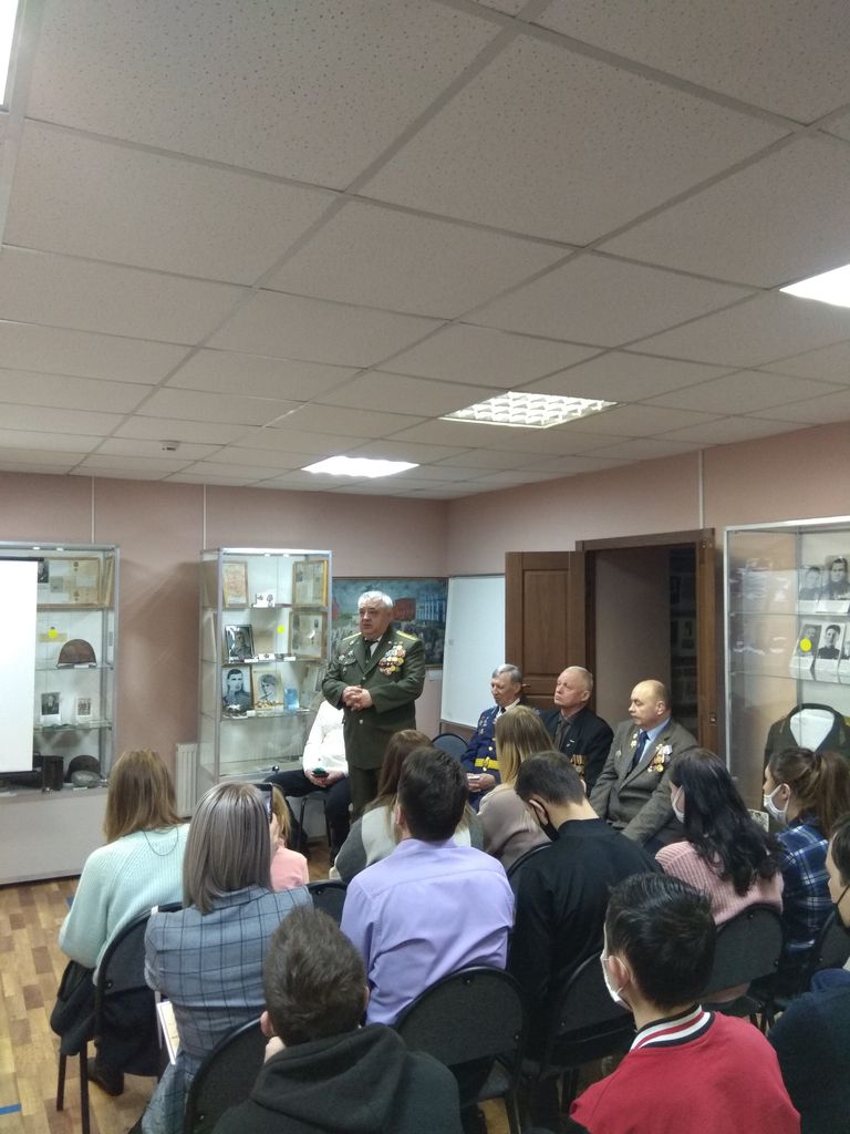 Экспозиционно-тематический вечер «Души, опаленные Афганистаном», посвященного 32-летию вывода советских войск из Афганистана Фото 10
