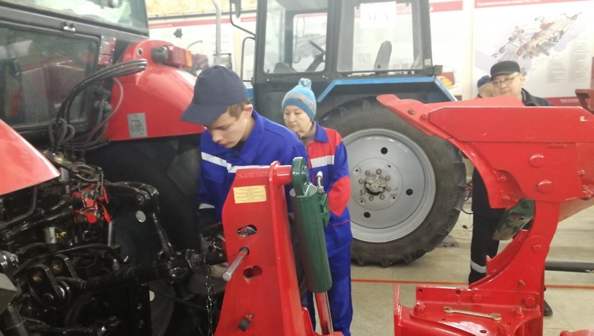 Отборочный тур VI Регионального чемпионата «Молодые про-фессионалы» (WorldSkills Russia) Саратовской области 2021 на конкурсной площадке ФГБОУ ВО Саратовский ГАУ Фото 11