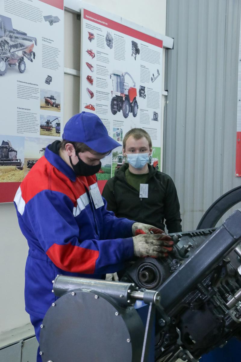 В СГАУ прошло открытие VI чемпионата WorldSkills Russia Фото 14