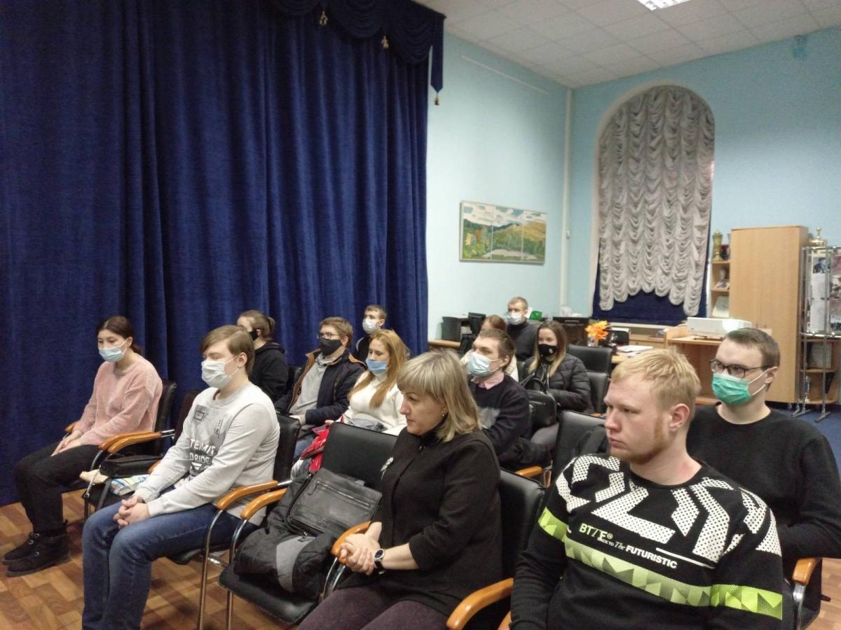 В музее истории СГАУ прошло заседание кинолектория Фото 3