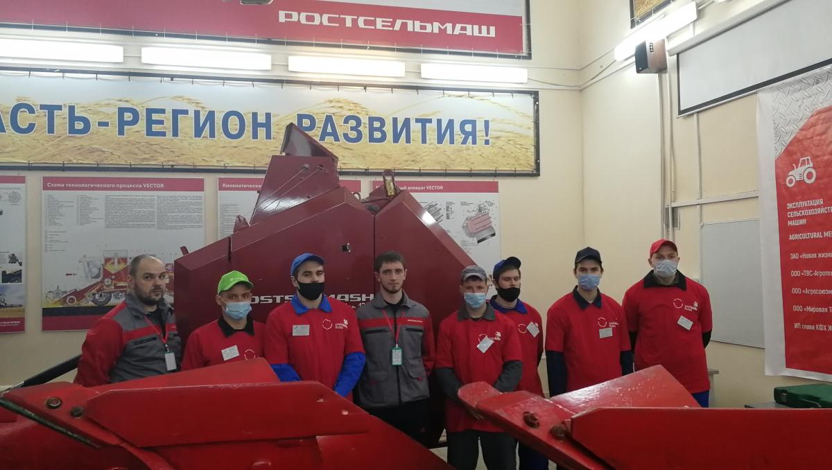 VI Региональный чемпионат «Молодые профессионалы» (WorldSkills Russia) Саратовской области по компетенции E53 «Эксплуатация сельскохозяйственных машин» на конкурсной площадке ФГБОУ ВО Саратовский ГАУ Фото 5