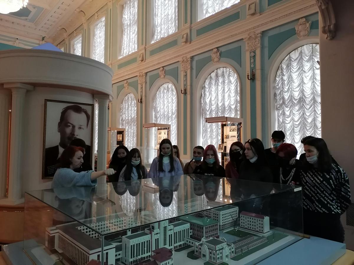 Посещение музея истории СГАУ Фото 4