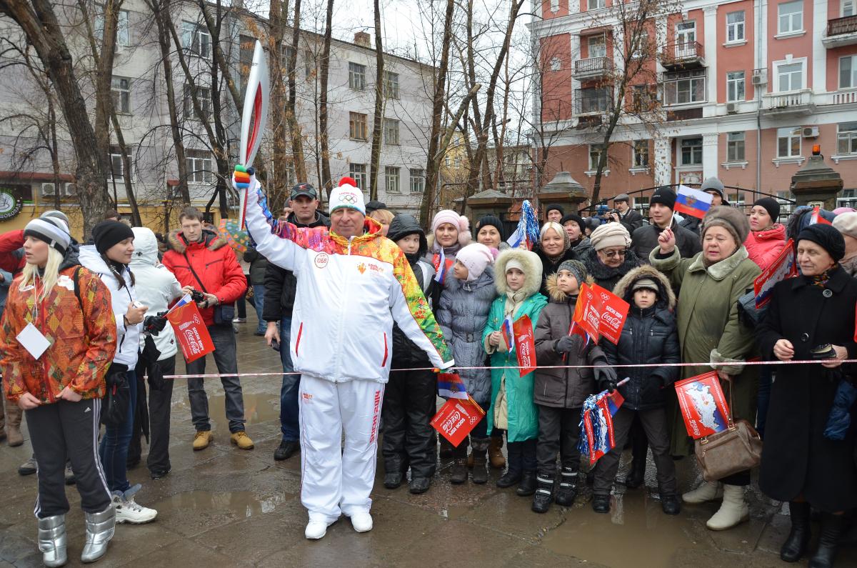 Ректор СГАУ им.Н.И.Вавилова  принял олимпийский огонь Фото 18