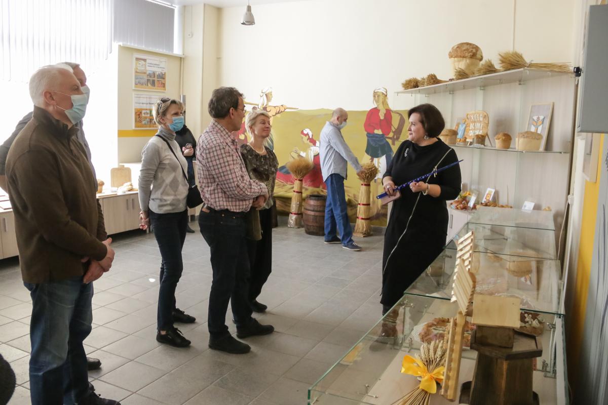 Московские туристы посетили музей «Саратовский калач» Фото 1