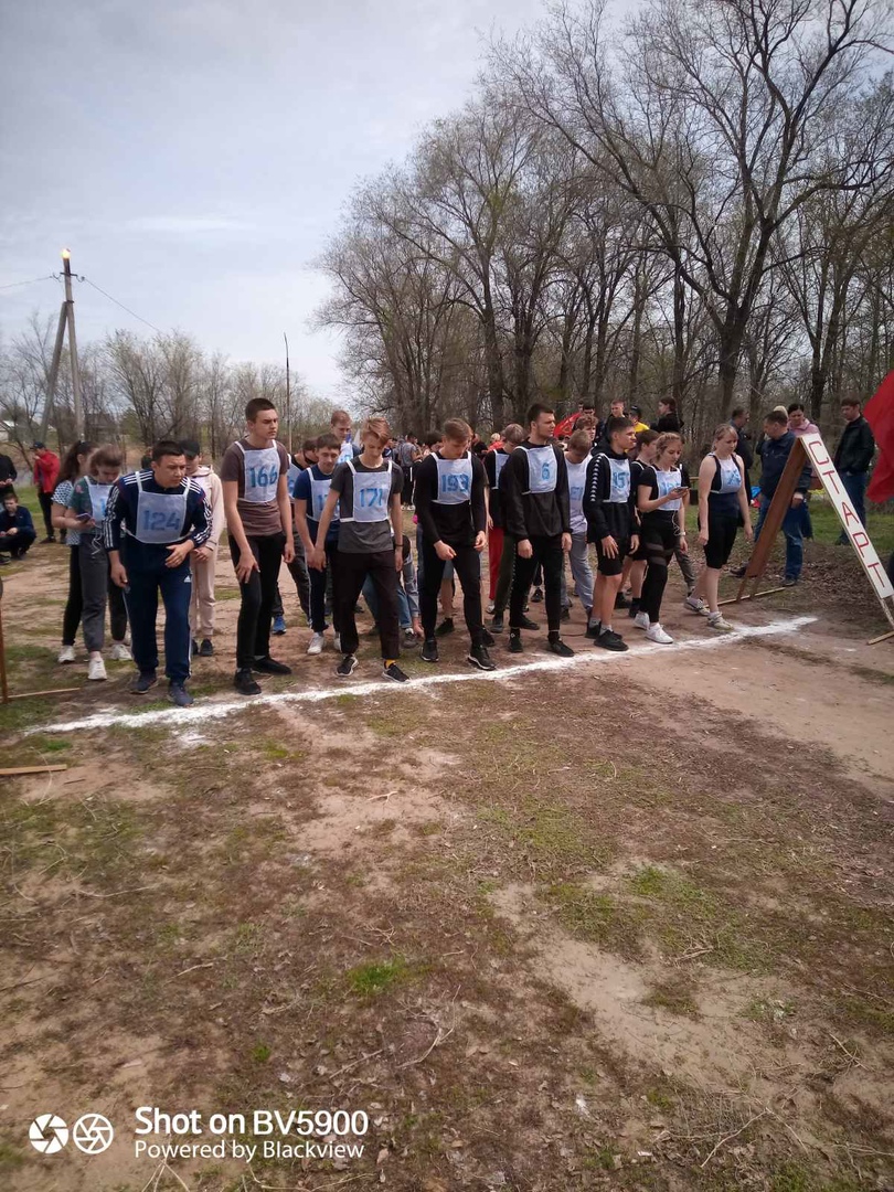 Студенты Краснокутского зооветеринарного техникума призеры  в городском весеннем легкоатлетическом кроссе Фото 1