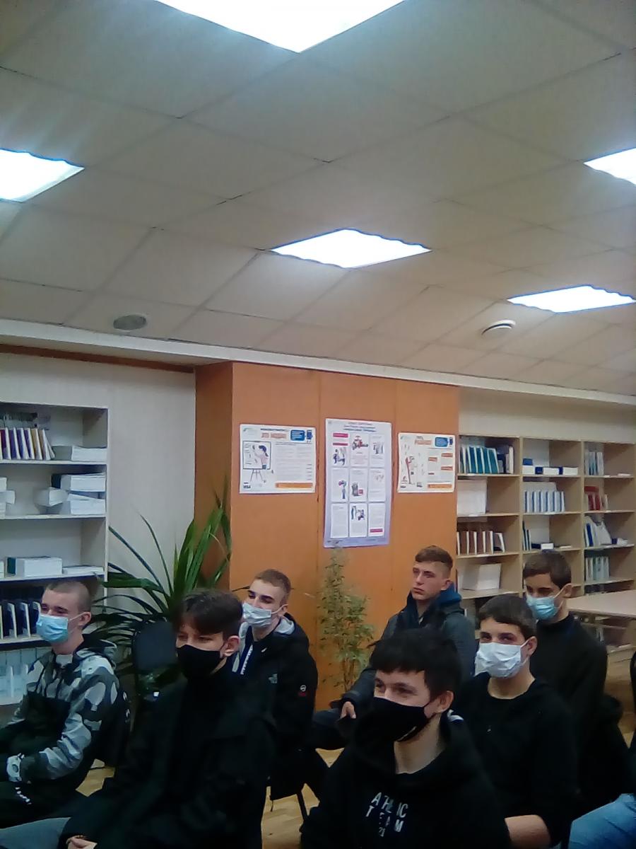 Урок патриотического воспитания «И пусть поколения помнят» Фото 4