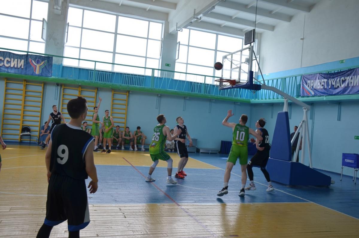 Саратовский ГАУ выиграл серебро на соревнованиях по баскетболу Фото 4