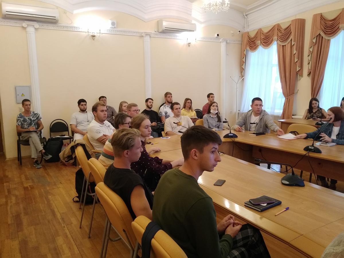 Встреча ректора Дмитрия Александровича Соловьева с аспирантами 1 курса Фото 4