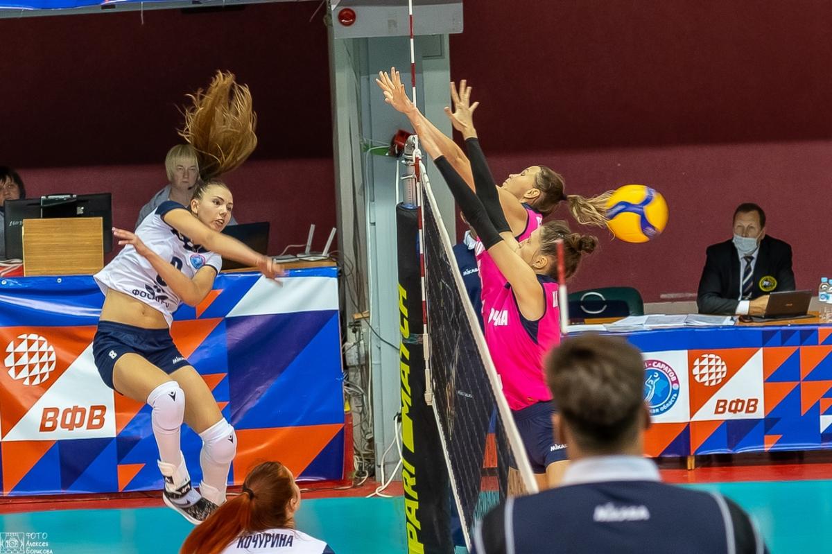 В Саратове прошли матчи Кубка России по женскому волейболу Фото 8