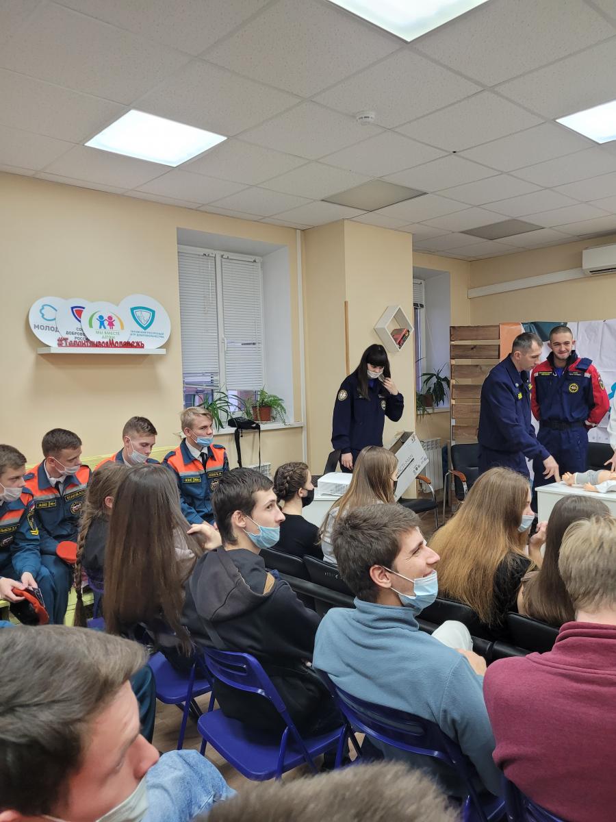 Встреча с представителями Всероссийского Студенческого Корпуса Спасателей Саратовской области. Фото 5