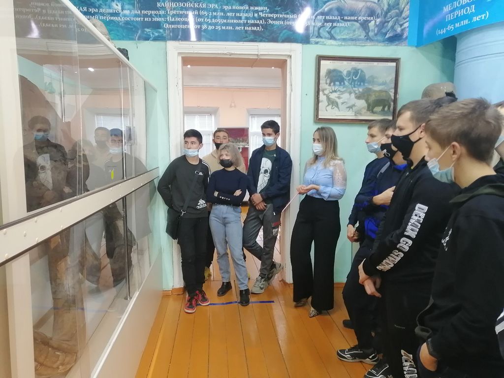 Обучающиеся филиала посетили Пугачевский краеведческий  музей  имени К.И. Журавлева Фото 1