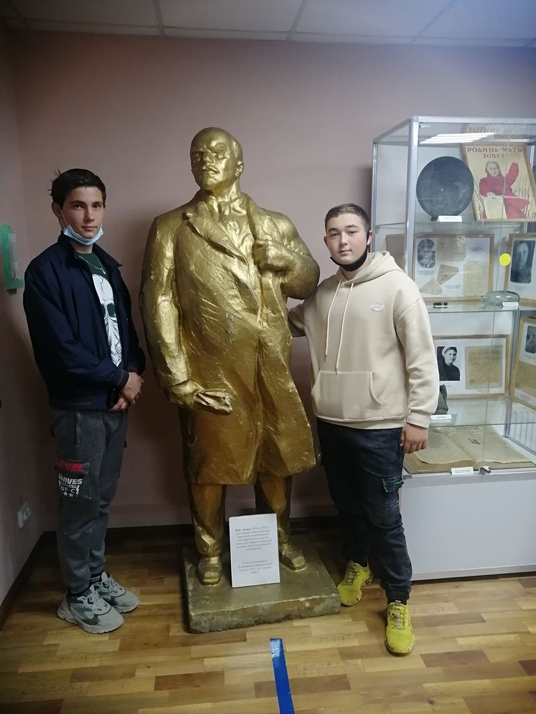 Обучающиеся филиала посетили Пугачевский краеведческий  музей  имени К.И. Журавлева Фото 5