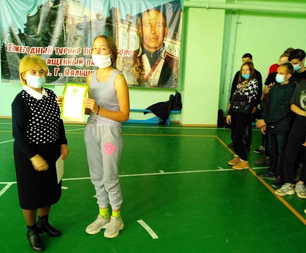 Соревнование по стрельбе из пневматической винтовки в электронном тире, посвященное памяти народного полководца, героя Гражданской войны В. И. Чапаева Фото 1