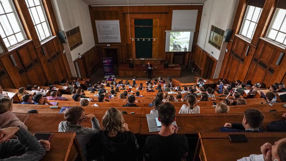 Сегодня - День преподавателя высшей школы