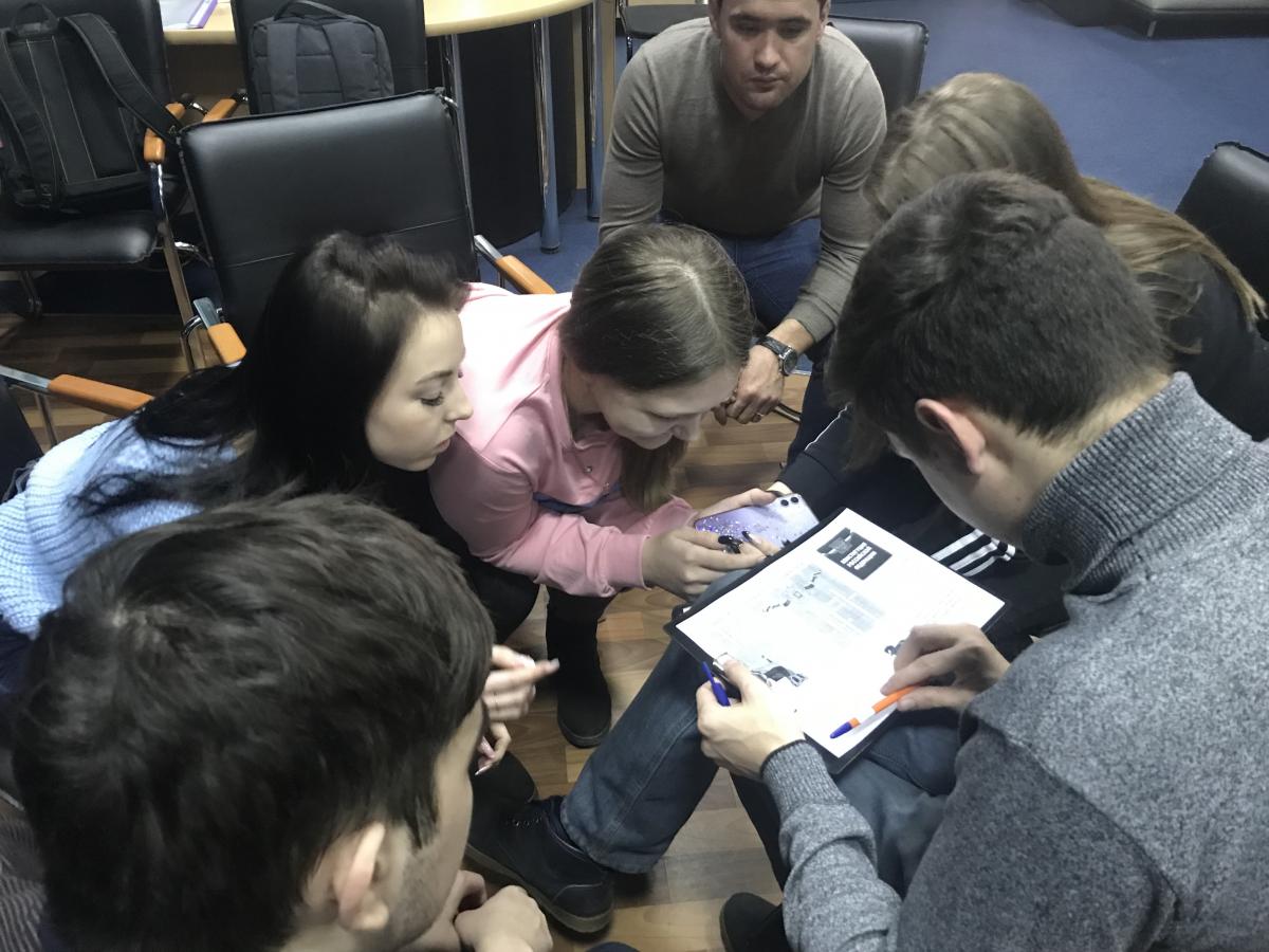 В музее истории СГАУ прошла интеллектуальная игра «Я – гражданин России», посвященная Дню Конституции РФ Фото 4 В музее истории СГАУ прошла интеллектуальная игра «Я – гражданин России», посвященная Дню Конституции РФ Фото 4