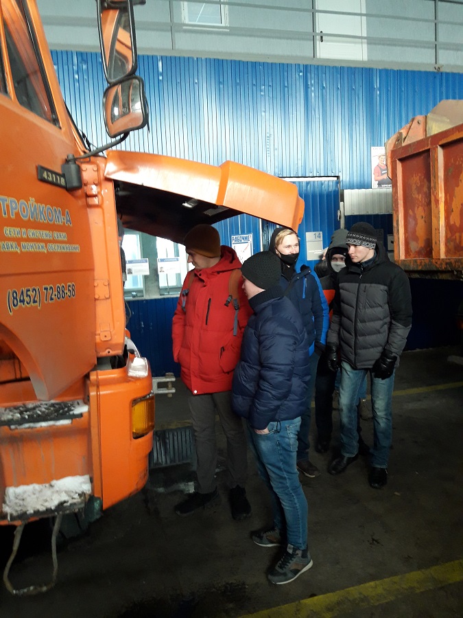 Студенты направления подготовки Агроинженерия  и специальности Наземные транспортно-технологические средства посетили ООО «Саратовский автоцентр КАМАЗ» Фото 3