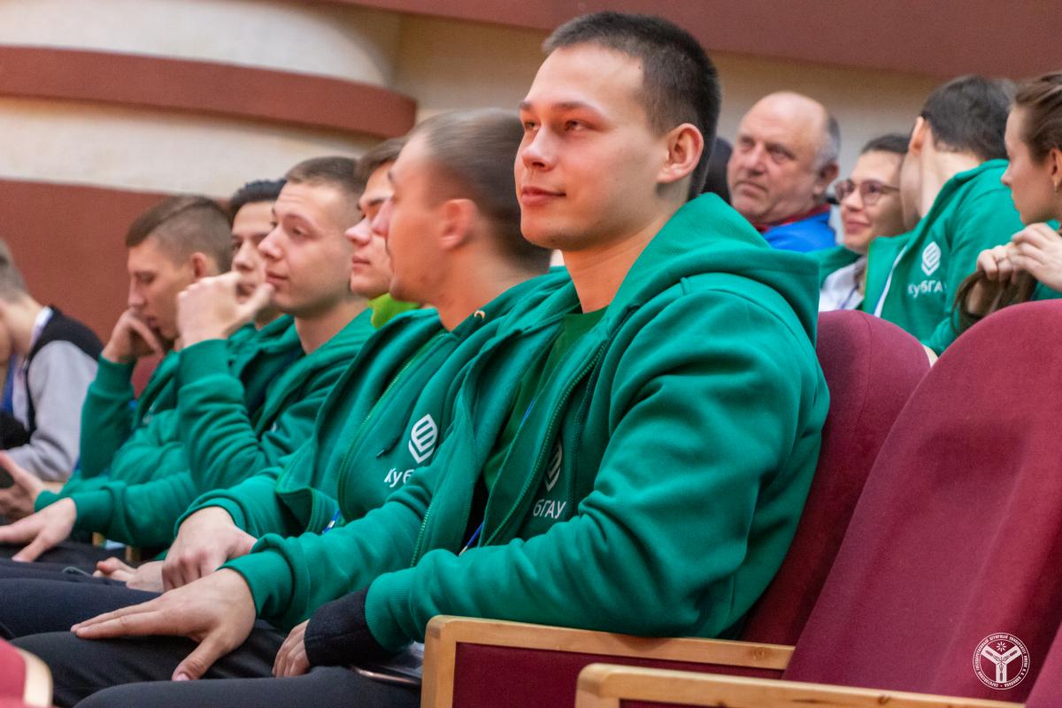 Чемпионат по армрестлингу в СГАУ: первый день соревнований Фото 4