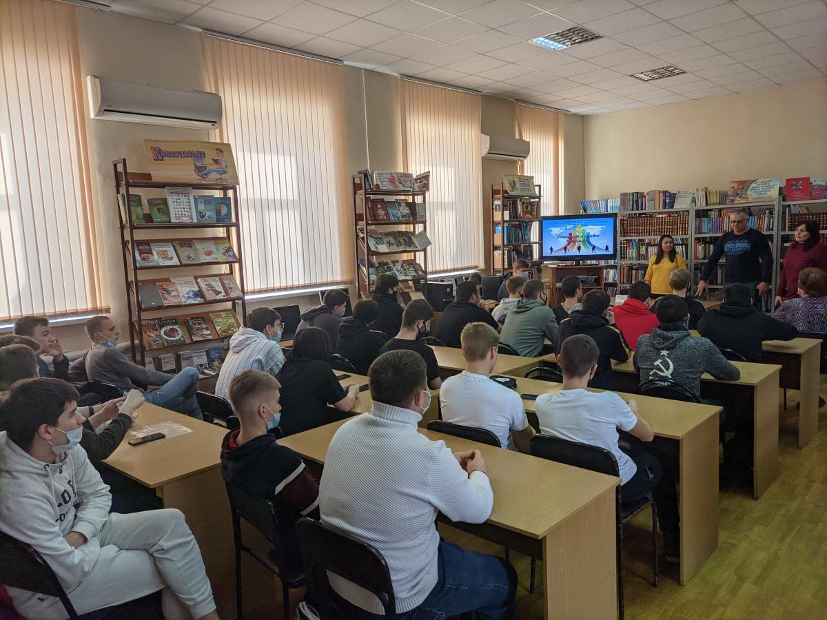 Встреча обучающиеся с представителями ООО «Компания Элвис» Фото 1