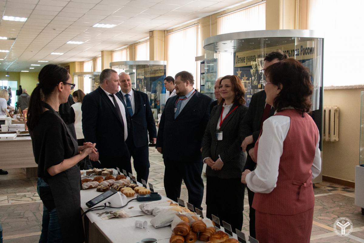 В Саратовском ГАУ открылся форум «День хлеба и соли» Фото 11