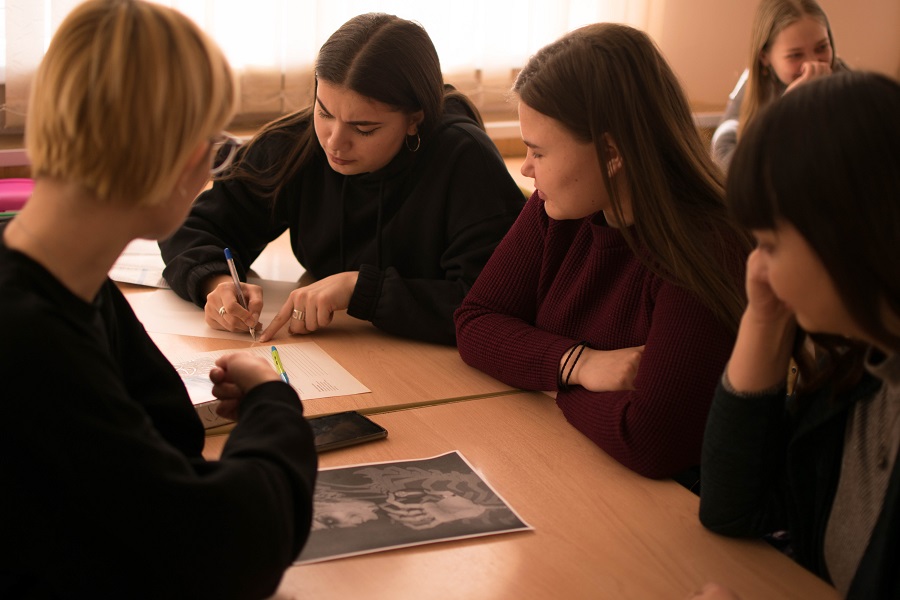 В УК 3  для старшекурсников прошел семинар-тренинг   "Самопрезентация. Резюме" Фото 3