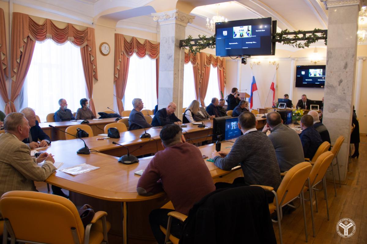 В СГАУ обсудили проблемы в сфере виноградарства и виноделия Фото 1