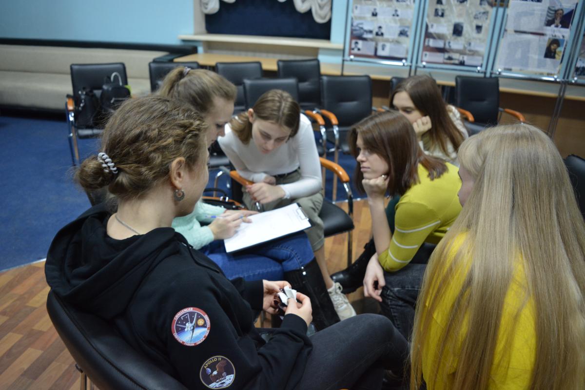 Студенты приняли участие в игре-соревновании «Путешествие в космос» Фото 3