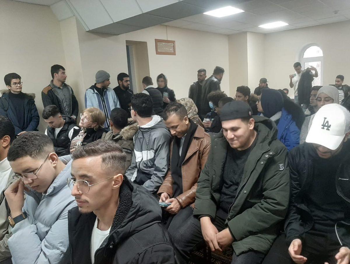 Слушатели подготовительного отделения ИМС в Исламском культурном центре Фото 1